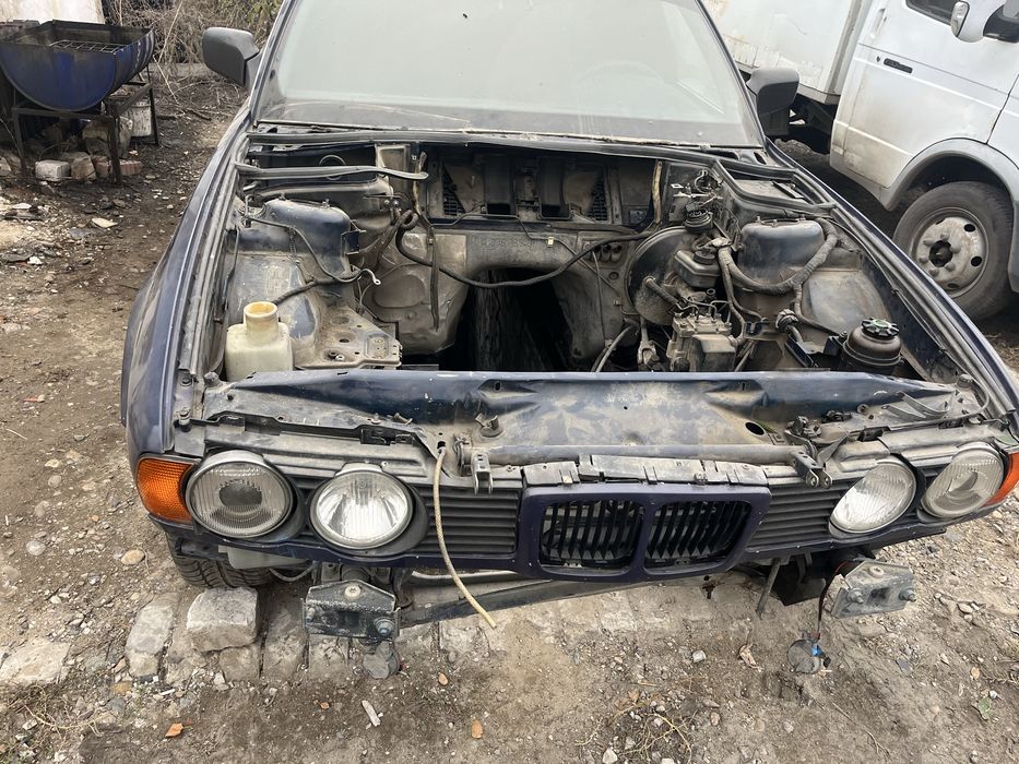 Продам док бмв е34.