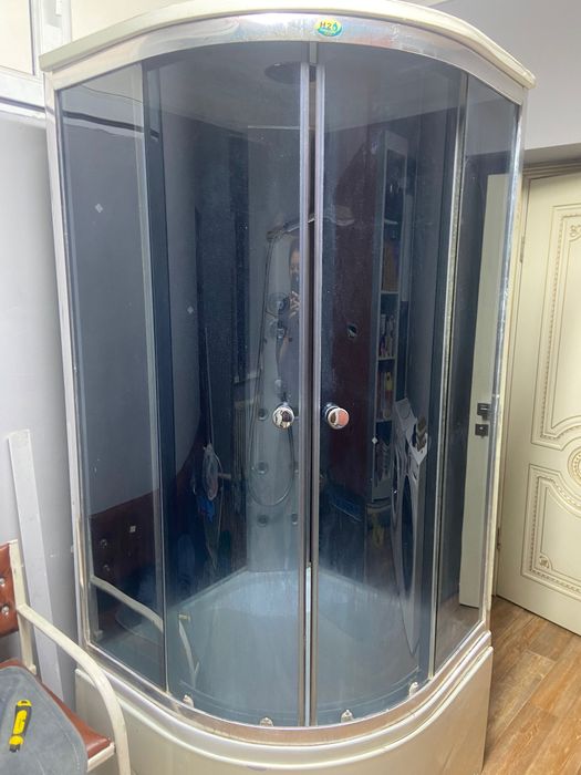 Душевая кабинка  б/у