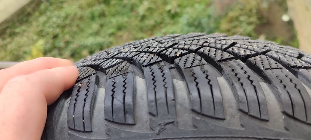 16-ки Джанти с зимни гуми 5х120 централен отвор  72.6