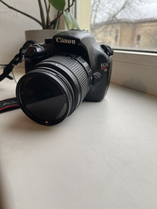 Canon rebel t3 (1100d)