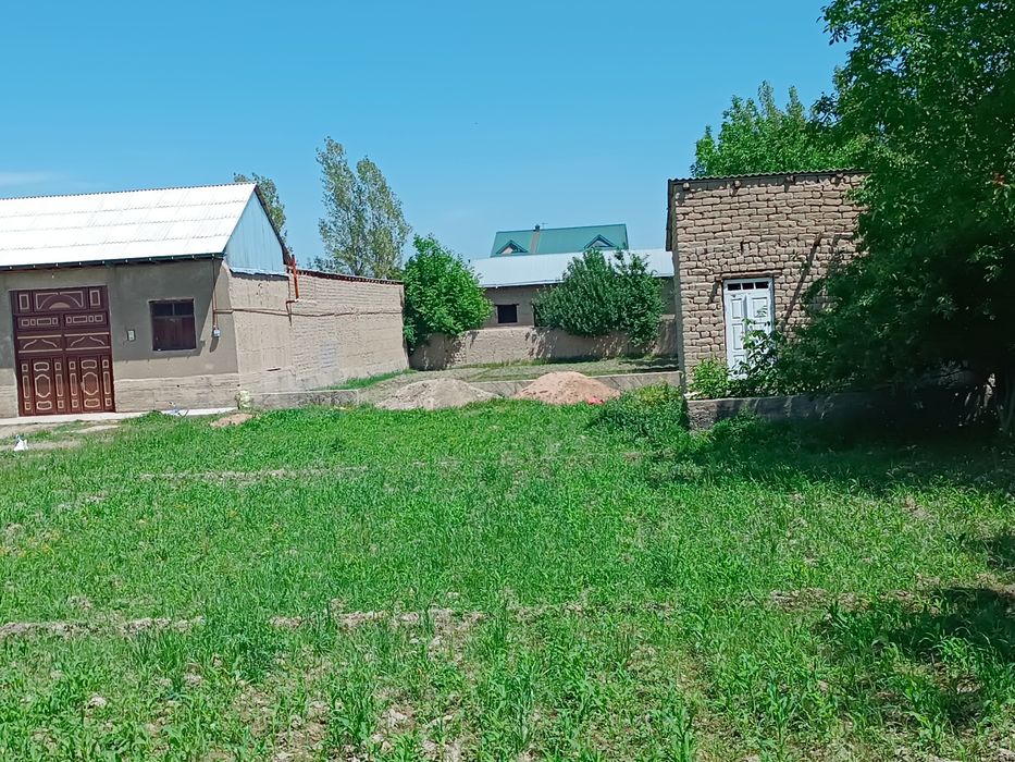 6 соток участка Самарканд вилояти Пастдаргом тумани Чархин м.ф.й