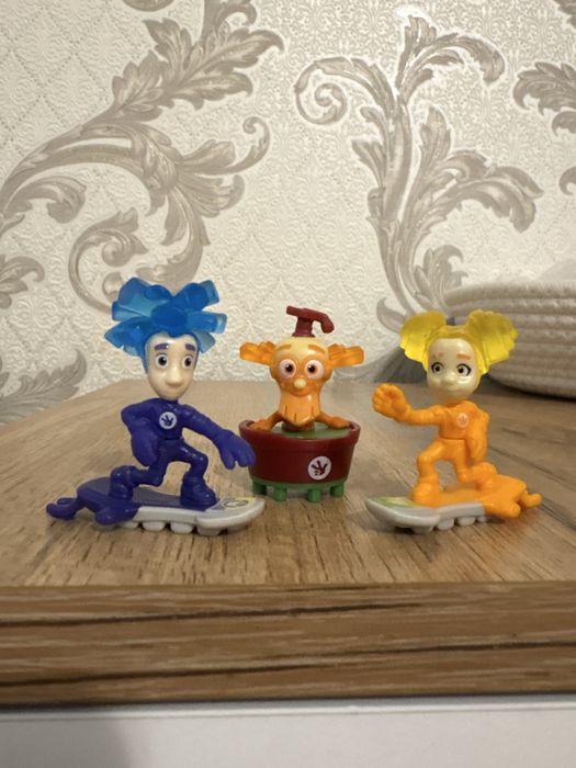 Фигурки киндер сюрприз Фиксики