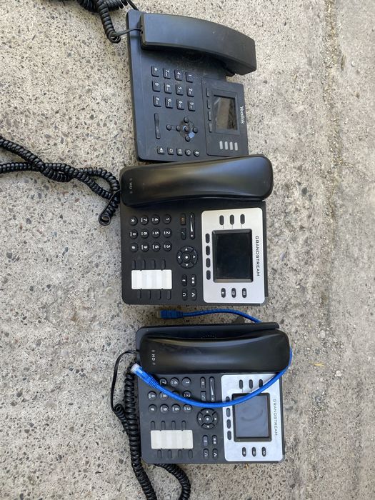 Blok pitaniya, klaviatura+mishka ( sichqoncha) IP-telefon