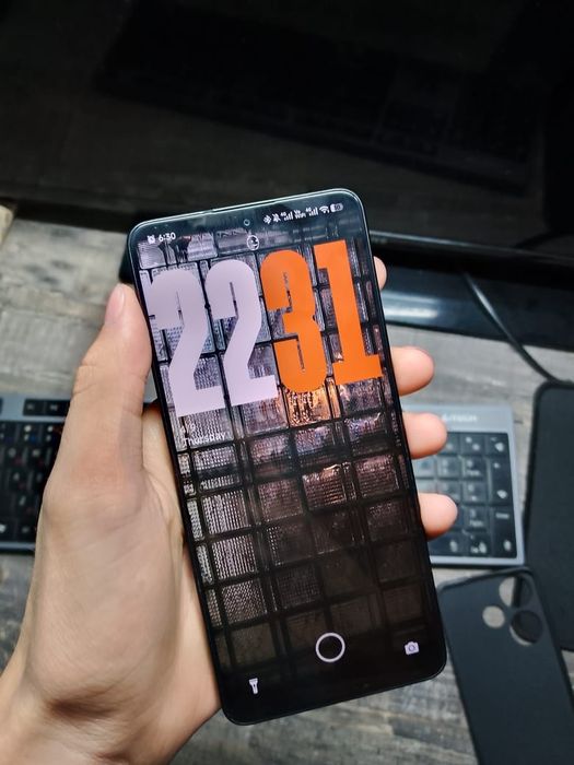 Redmi turbo 3 (poco f6)