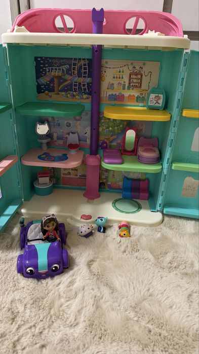 Casuta de papusi a lui Gabi