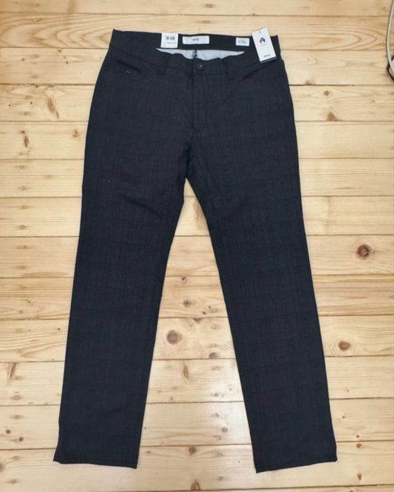 Pantaloni eleganti denim, Brax, marimea 34/30, negru cu carouri.