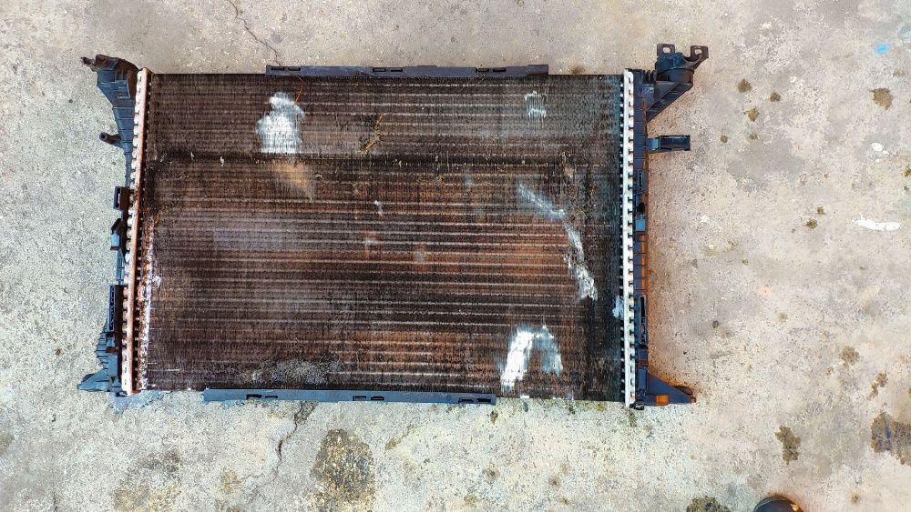 Очиларка вентилатори радиатор интеркулер за Ауди Audi A4 A5 A6 Q5 2.0