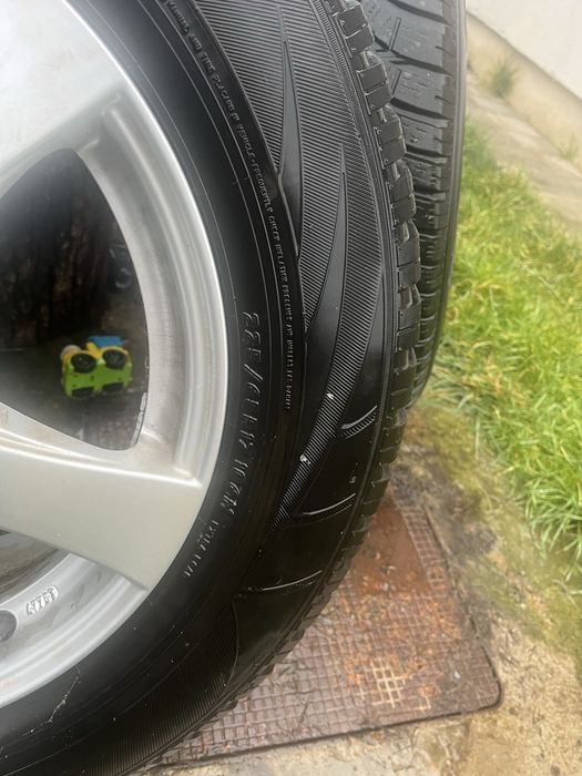 Vând jante aliaj R17 pentru SUV + anvelope de iarnă 225/65 R17