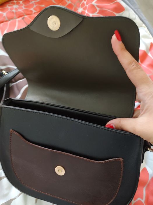 Черна малка чанта