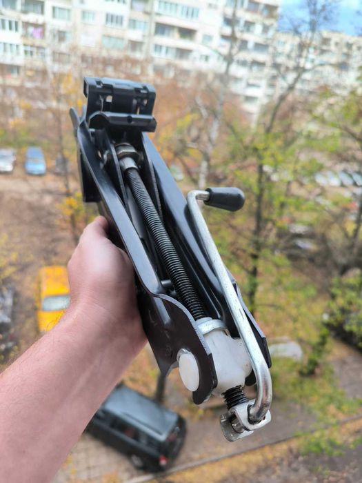 Крик Фолксваген Туран