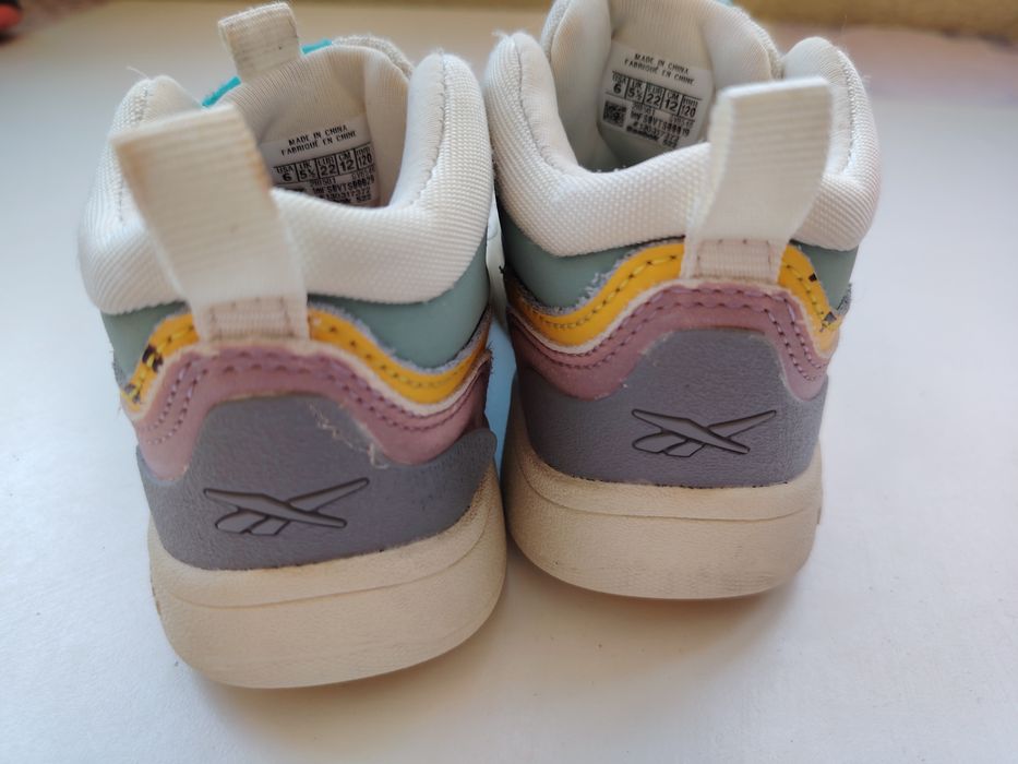 Кецове Reebok 22 v номер