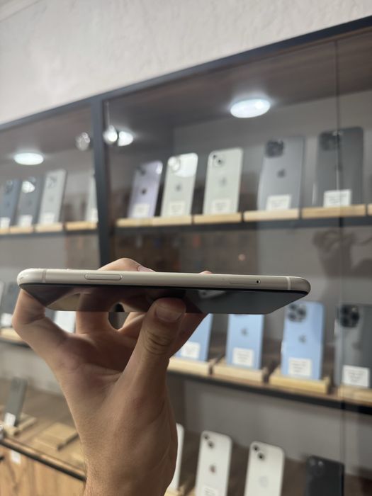 iPhone 11