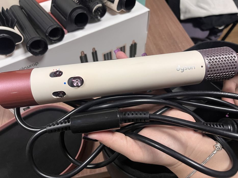 Dyson digital motor V9