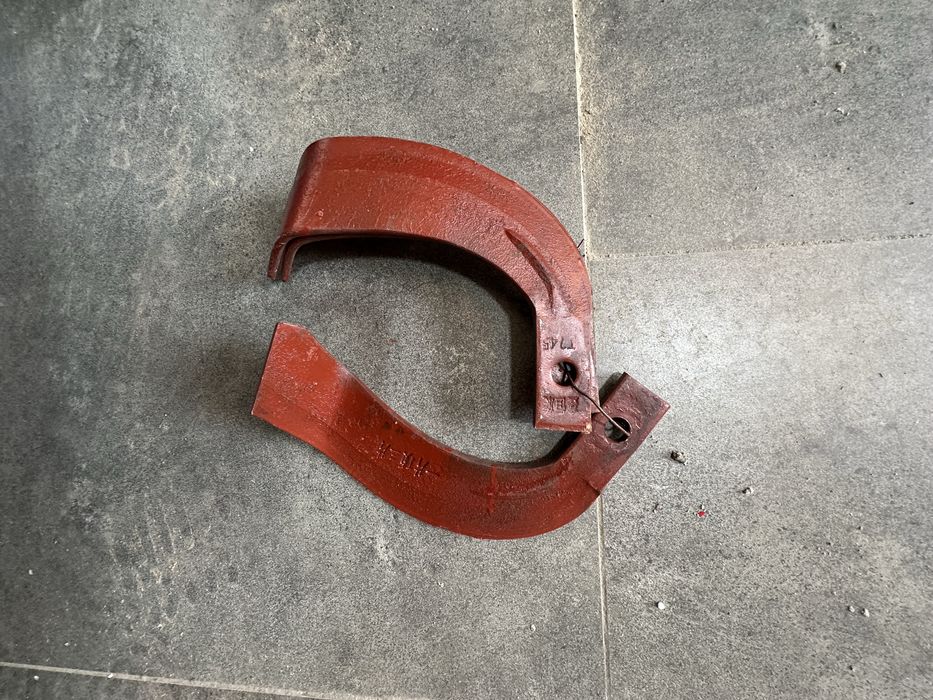 Зубр пичоқлар икки хил размерда.