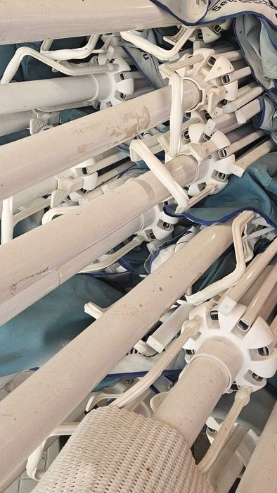 sezlonguri plaja/umbrele /saltelute