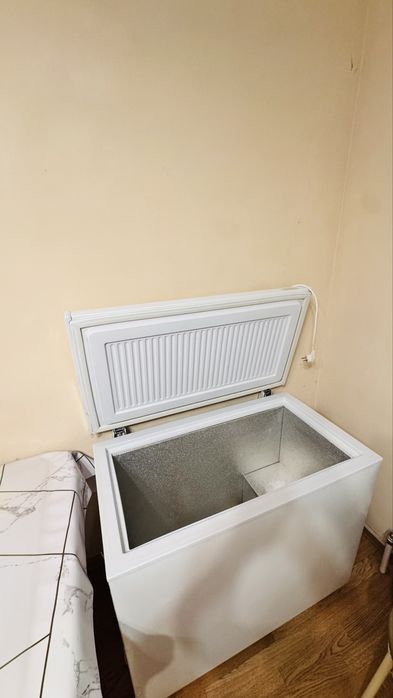 Продам морозильную камеру Бирюса