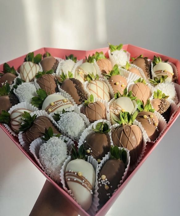 Клубника в шоколаде Алматы