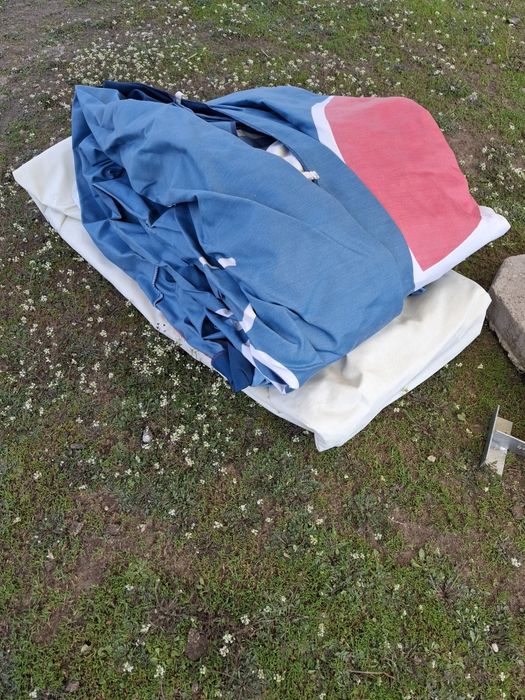 UMBRELĂ pentru curte sau evenimente