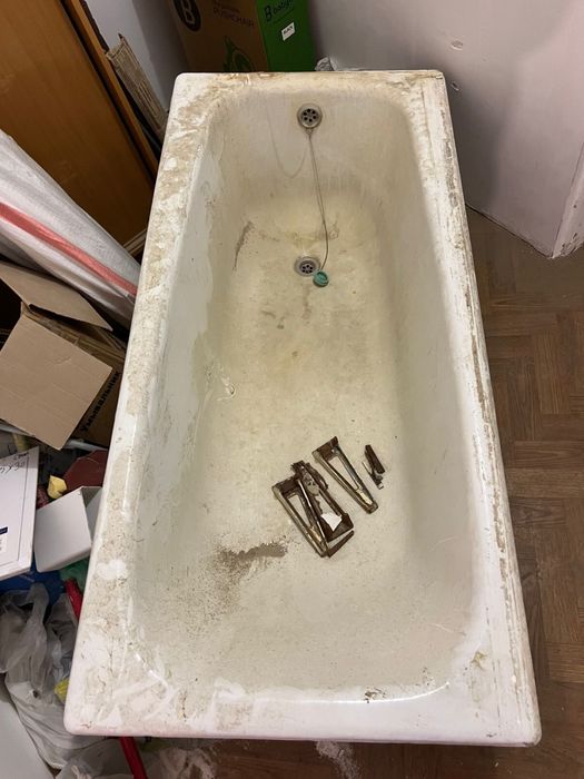 Продам чугунную ванну