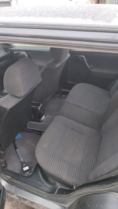 Фольксваген Венто 1.8 моно