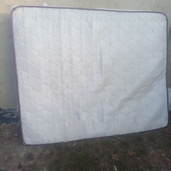 Матрас в хорошем состоянии!