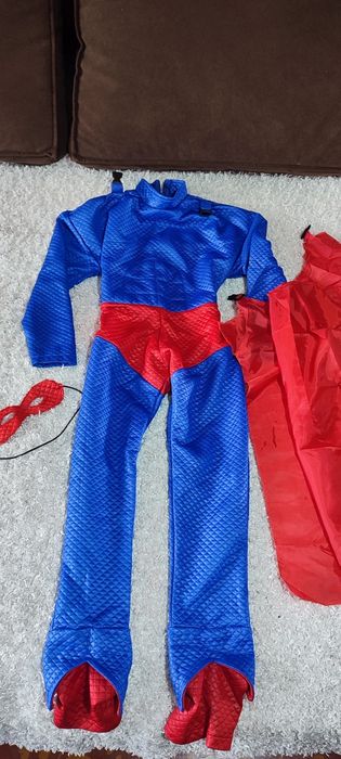Новогодний костюм супермена