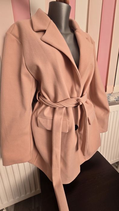 Розово палто Ново