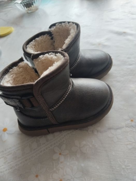 Продам сапоги 21размер