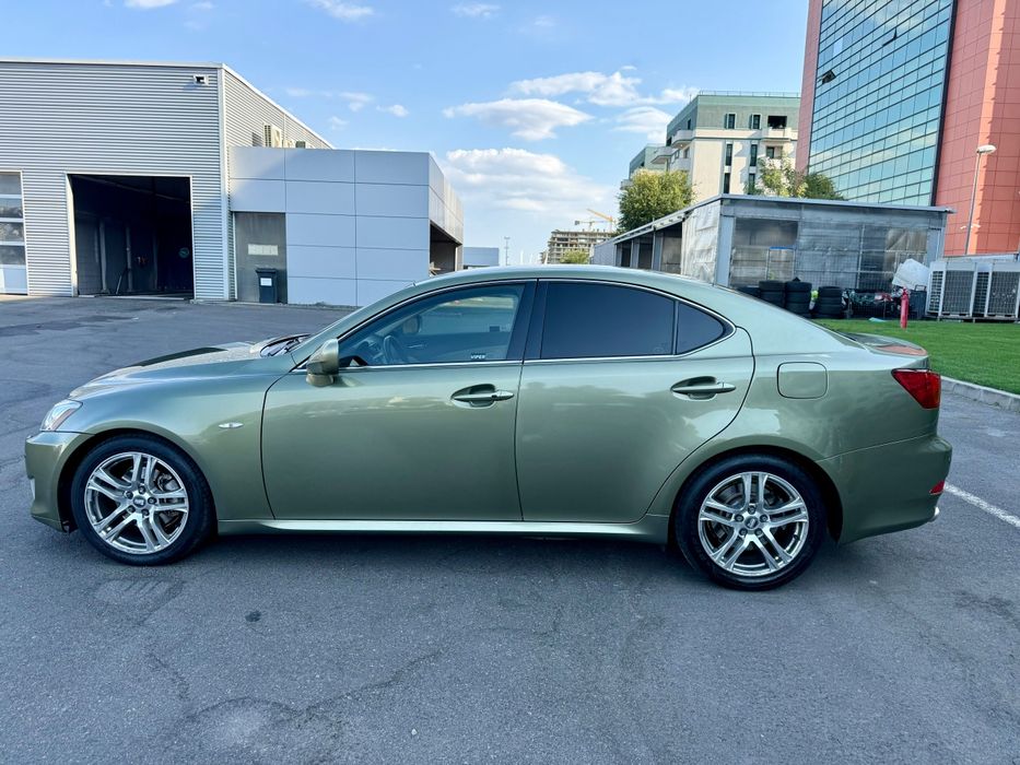 De vânzare Lexus IS250