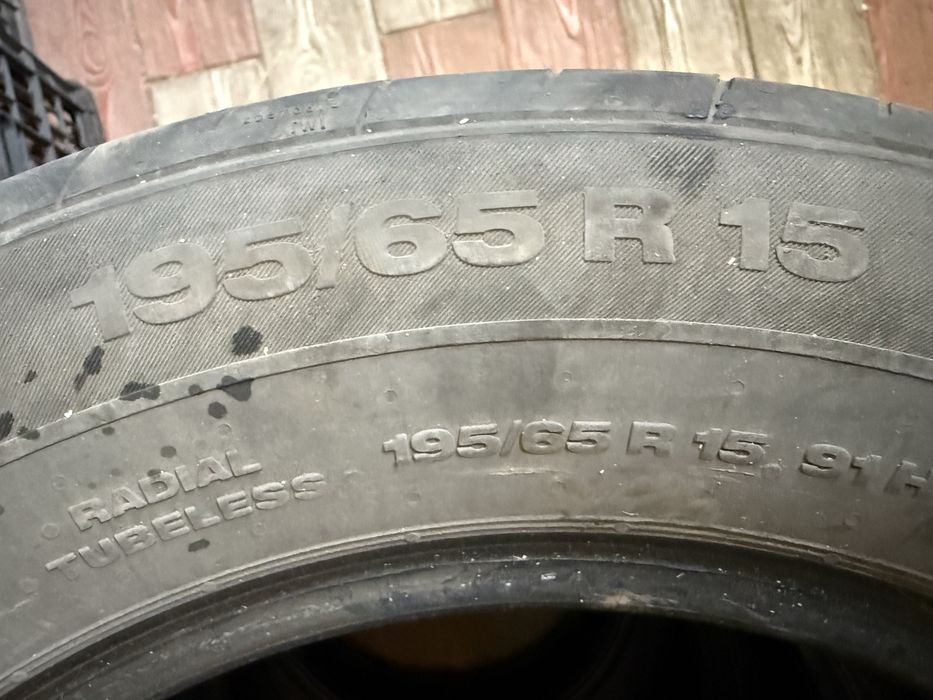 Продам шины на 195/65/15