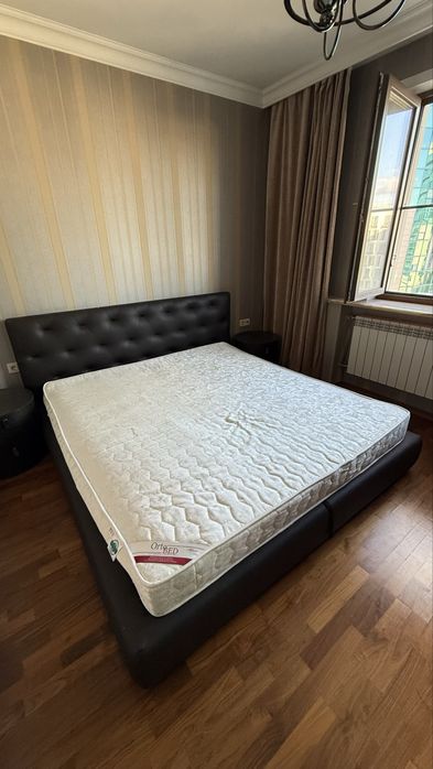 Двухместная кровать