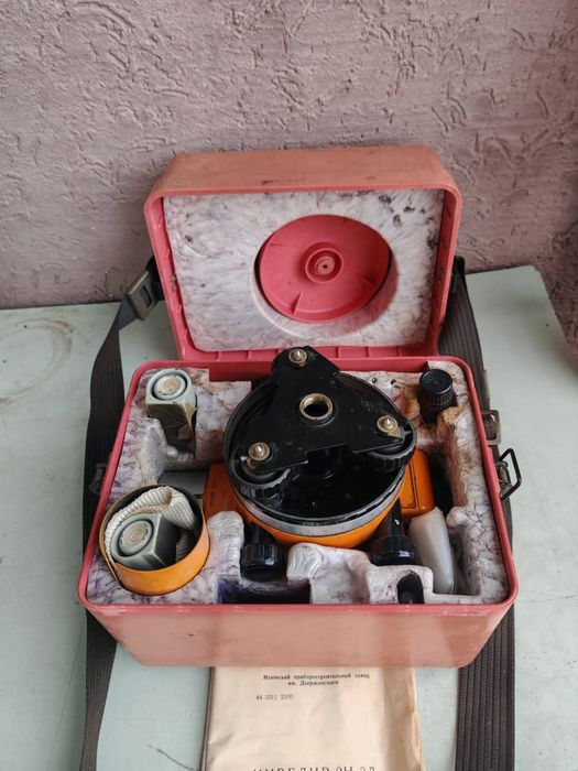 Продам невилир оптический