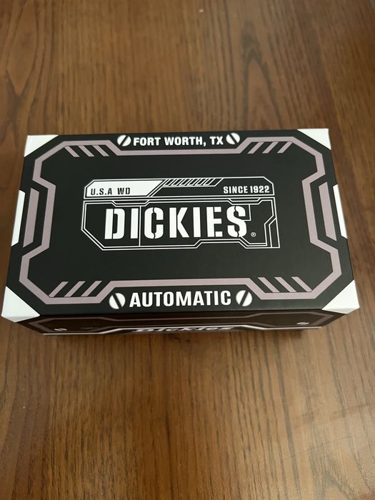 Механические часы dickies