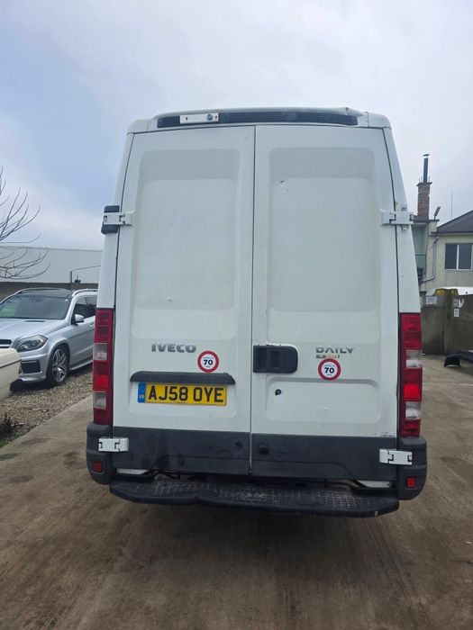 Ивеко дейли 2.3 85кв на части