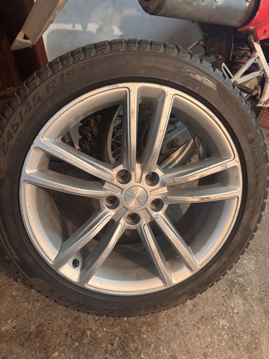 Джанта с гума 19 за Tesla S
