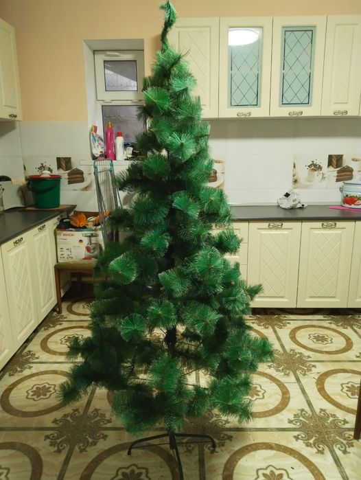 Продам искусственную ель