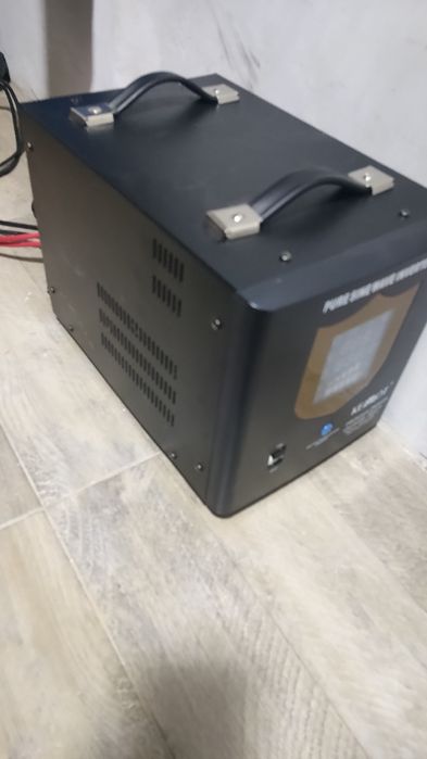 UPS Invertor 24V  2600W