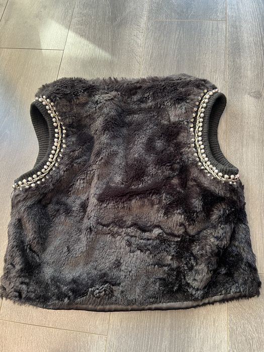 Дамски елеци-20 лв