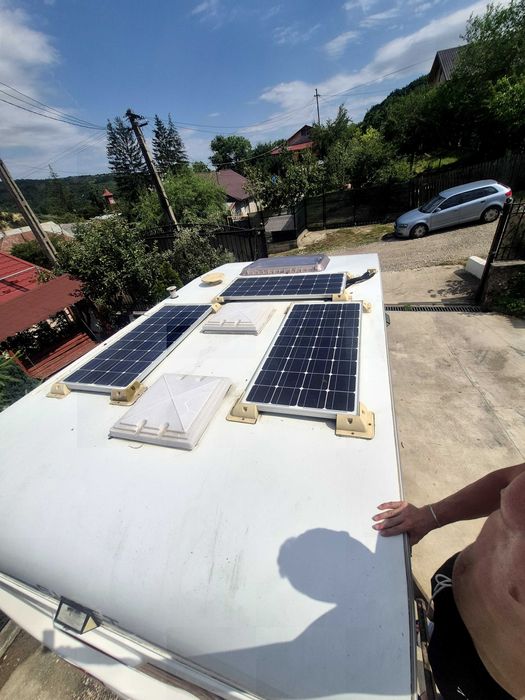 Rulota SWIFT CHARISMA 230 – 2006 – FULL OFF-GRID – 600W SOLAR – LiFePO4 – MOVER