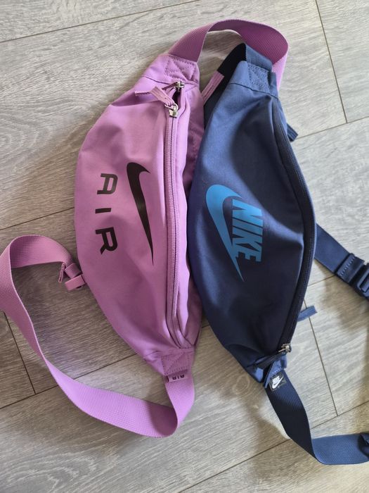 Чанта тип паласка NIKE