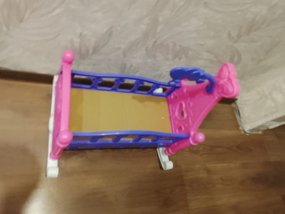 Кроватка для куклы