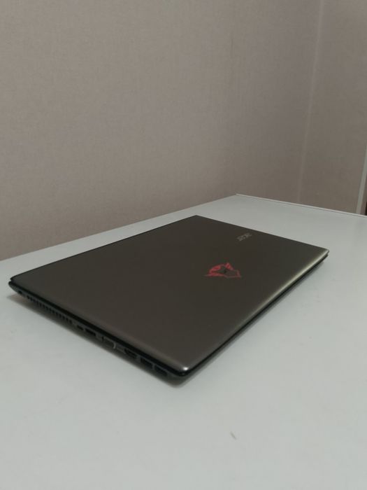 Ноутбук i5 7gen 12гб/770ssd
