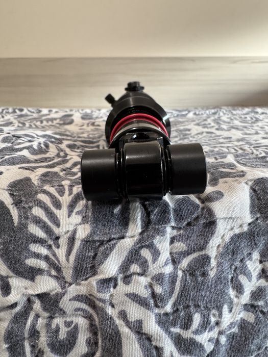 Продавам шок Rockshox Deluxe Select+ 230x62