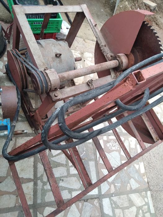 Цинкуляр трифазен  сериозен мотор 5.5 кв.