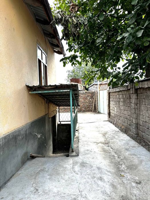 Parkent dala hovli