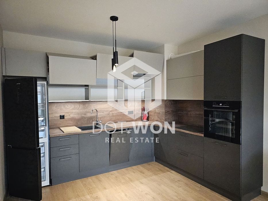 Дава се под наем Тристаен апартамент в София, Изток - 122 кв.м за 1196.97 € - Снимка #2