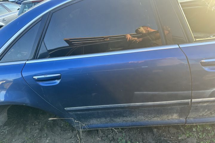 Usa dreapta  spate albastra Audi A8 D3/4E [2002 - 2005]