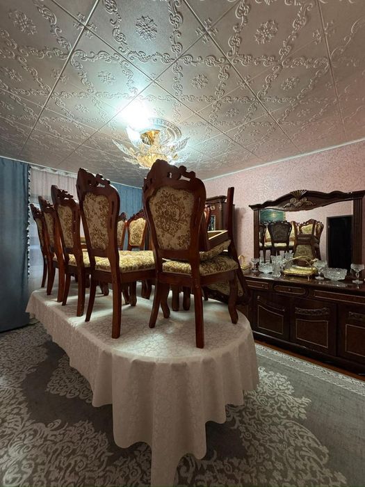 Продаётся стол, стуля