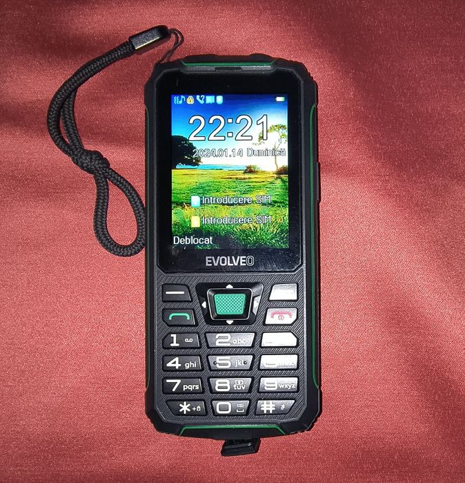 Telefon rezistent la apă !