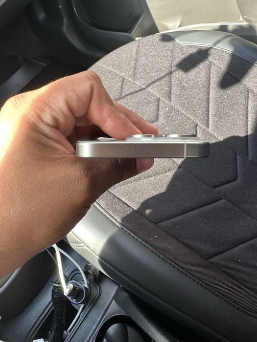 Продам iPhone 15 Pro 128 Срочно